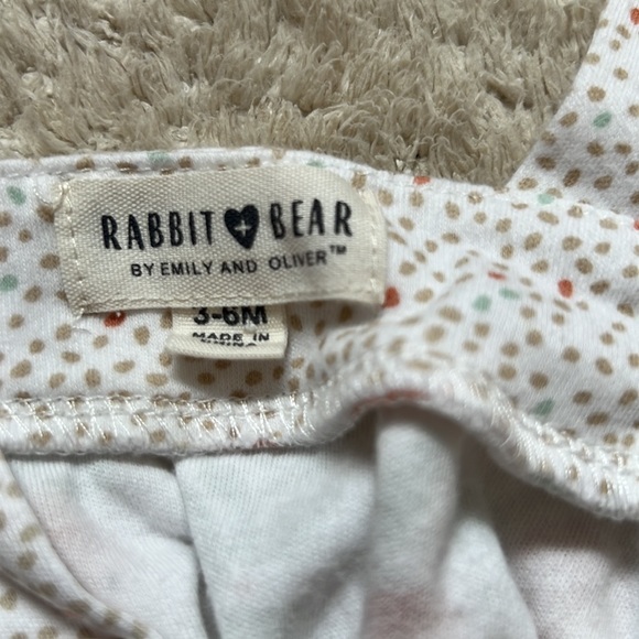 Rabbit + Bear 3 piece summer set with cute peaches design, size 3-6 months - Picture 3 of 5